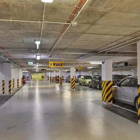 View -16pietro, Parking Podziemny, Widok Na I Morze *