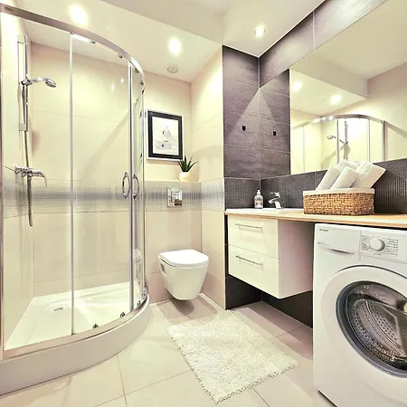 View -16pietro, Parking Podziemny, Widok Na I Morze * Гданьск