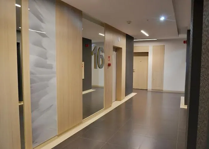 View -16pietro, Parking Podziemny, Widok Na I Morze Daire *